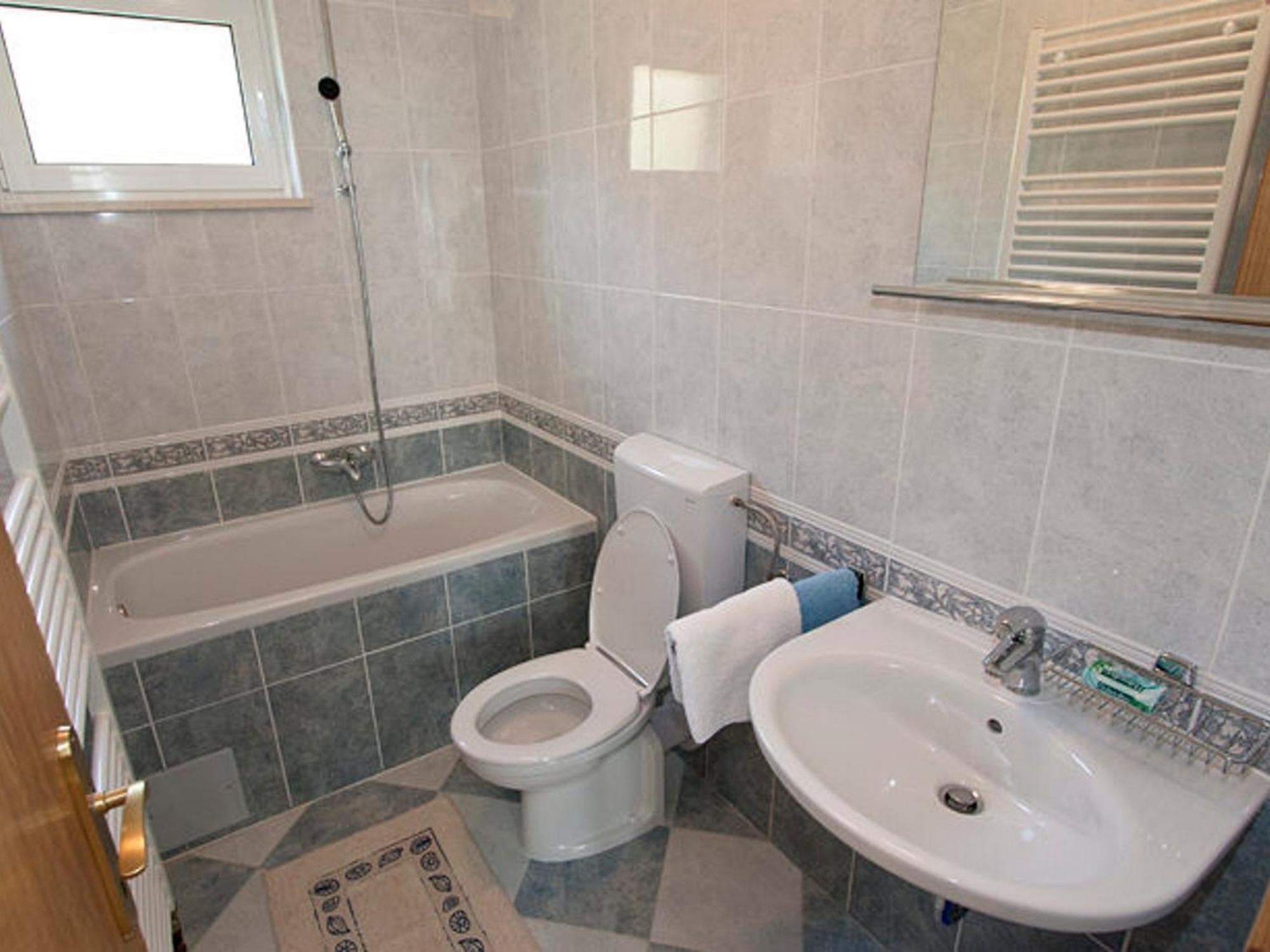 Apartments By The Sea Igrane, Makarska - 17292 외부 사진