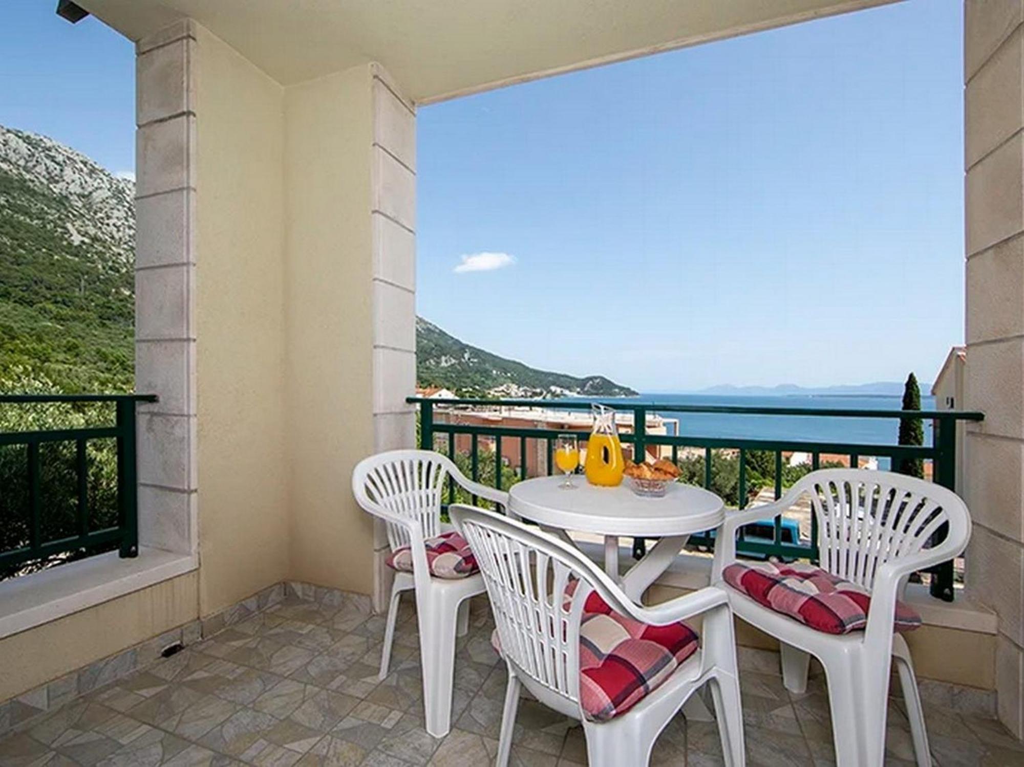 Apartments By The Sea Igrane, Makarska - 17292 외부 사진