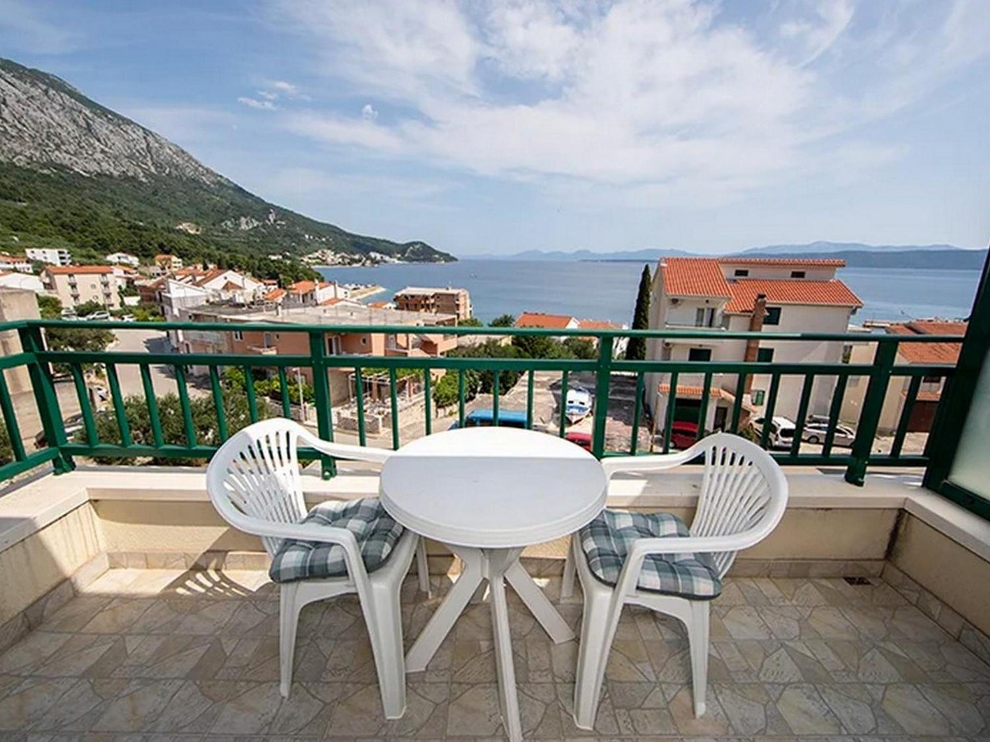 Apartments By The Sea Igrane, Makarska - 17292 외부 사진