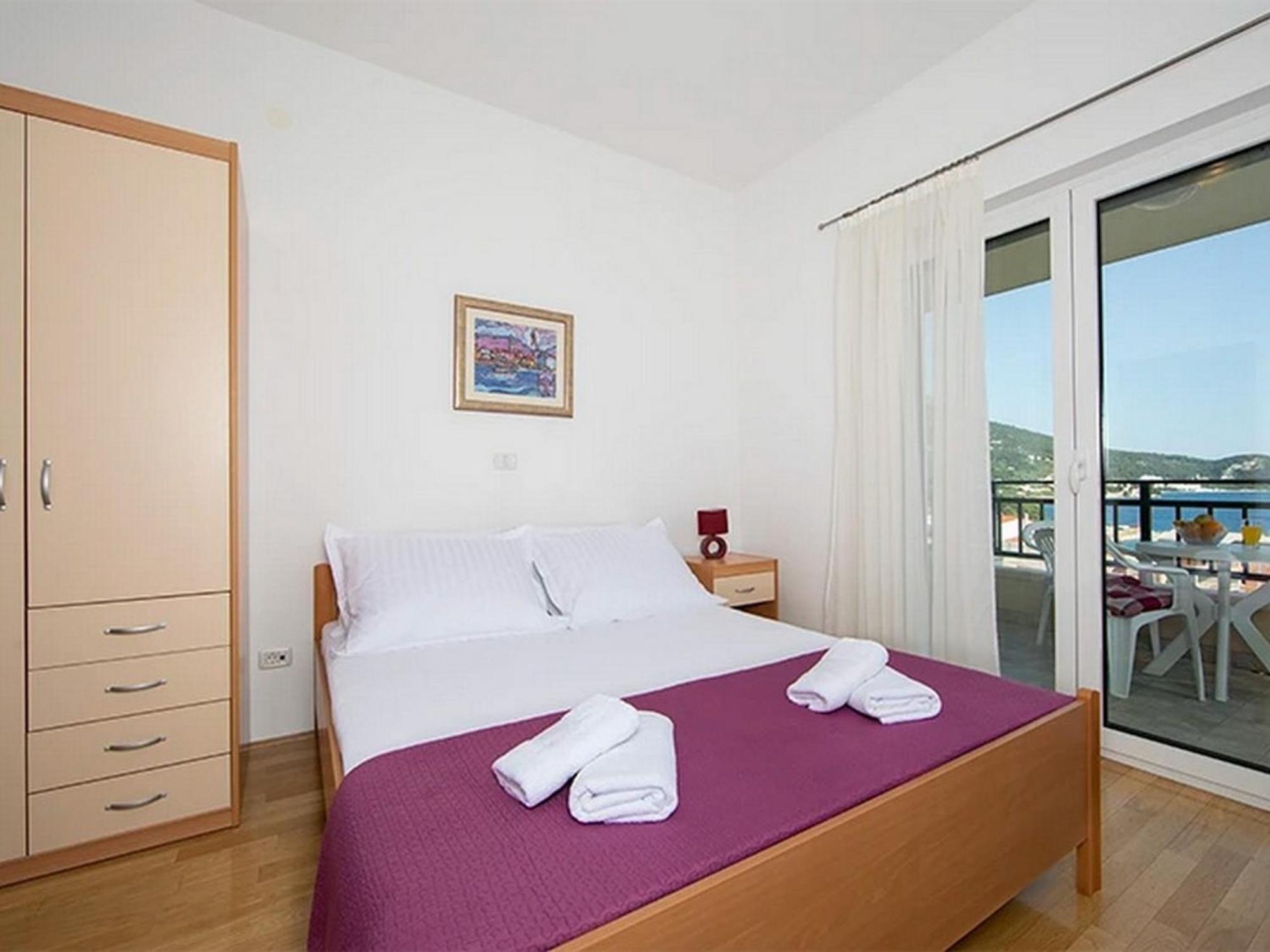 Apartments By The Sea Igrane, Makarska - 17292 객실 사진