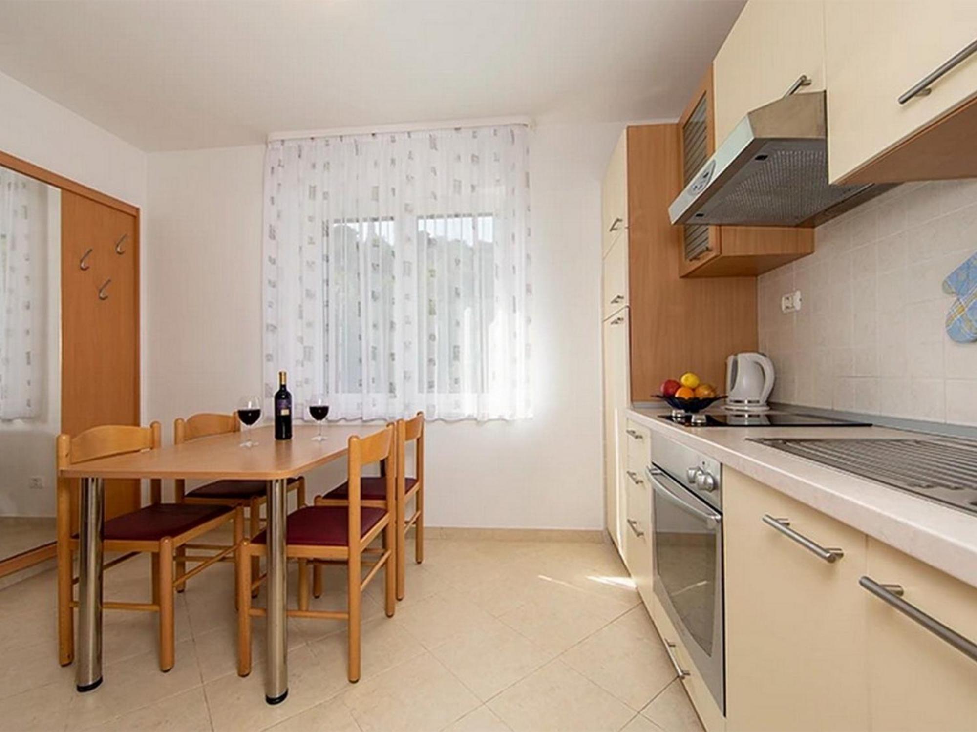 Apartments By The Sea Igrane, Makarska - 17292 객실 사진