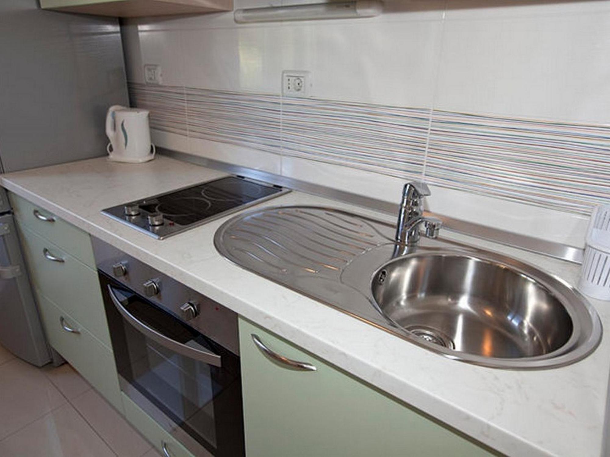 Apartments By The Sea Igrane, Makarska - 17292 객실 사진